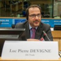 Deux nouveaux directeurs au service diplomatique européen