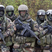 Le remplaçant du Famas choisi. Une contribution française au couple franco-allemand