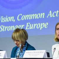 Finie la réflexion, place à l’action. Federica Mogherini amorce une déclinaison en projets sur la sécurité et la défense