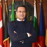 Changement de numéro 2 à EUNAVFOR Med. Mais toujours un amiral français (V2)