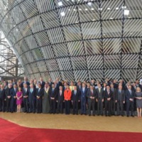Neuf milliards pour l’aide humanitaire en Syrie. La reconstruction, on verra…