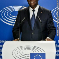 La Côte d’ivoire veut prendre sa place sur la scène internationale. Le plan Merkel nécessaire (Alassane Ouattara)