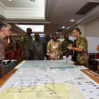 L’UE soutient la force conjointe du G5 Sahel pour renforcer la sécurité aux frontières