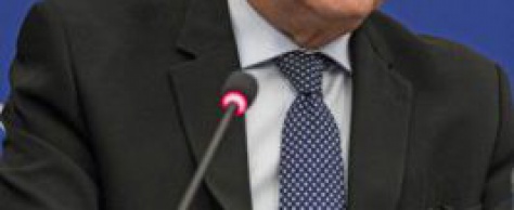 Le dossier des relocalisations sème le trouble entre Donald Tusk et Dimitris Avramopoulos