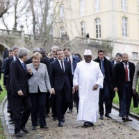 Le sommet de La Celle Saint Cloud scelle un soutien européen, et autres, au G5 Sahel (V2)