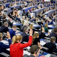 Le Parlement européen veut une interdiction totale des robots tueurs