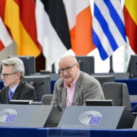 Propagande russe et fake news : l’UE doit cesser d’être naïve et renforcer ses instruments (députés)