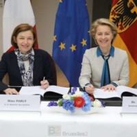 Char de combat, avion du futur, satellite… Français et Allemands signent leurs fiançailles