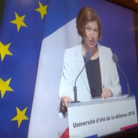 Florence Parly veut mettre fin au ‘Club med de la bureaucratie’ et faire revenir l’ambition. Ça décoiffe