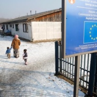 Plateformes et centres contrôlés. Des dispositifs à la légalité douteuse
