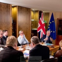 Theresa May demande le report du Brexit au 30 juin, les Européens ne disent pas non, mais pas oui (V2)