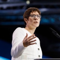 Porte-avion commun, siège commun au Conseil de sécurité… La foire aux bonnes idées de Annegret Kramp-Karrenbauer