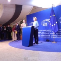 Ursula von der Leyen : comme un avion sans ailes