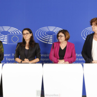 Dernières auditions : Timmermans, Vestager, Dombrovskis, le trio exécutif s’impose. Jourova et Wojciechowski passent sans encombre