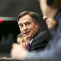 Les parlementaires européens poussent à l’autonomie stratégique de l’UE