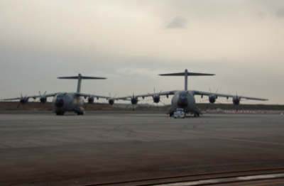 Les deux A400M côte à côte à Orléans (crédit : DICOD)
