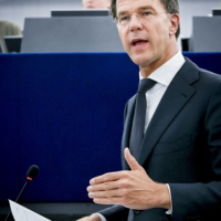 L’Europe doit se concentrer sur l’essentiel et moins dépenser (Mark Rutte). Non à la réforme de la Zone Euro
