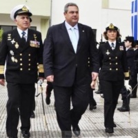 Grèce : le ministre de la Défense Panos Kammenos démissionne. Le chef d’état-major le remplace