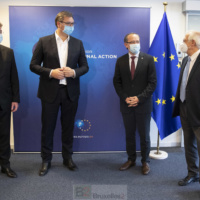 Reprise du dialogue Belgrade-Pristina. Un pied dans le présent, un autre dans le passé